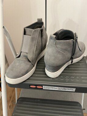 JC Wedge Sneaker-Shoe